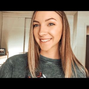 Meet your Posher, Jordyn